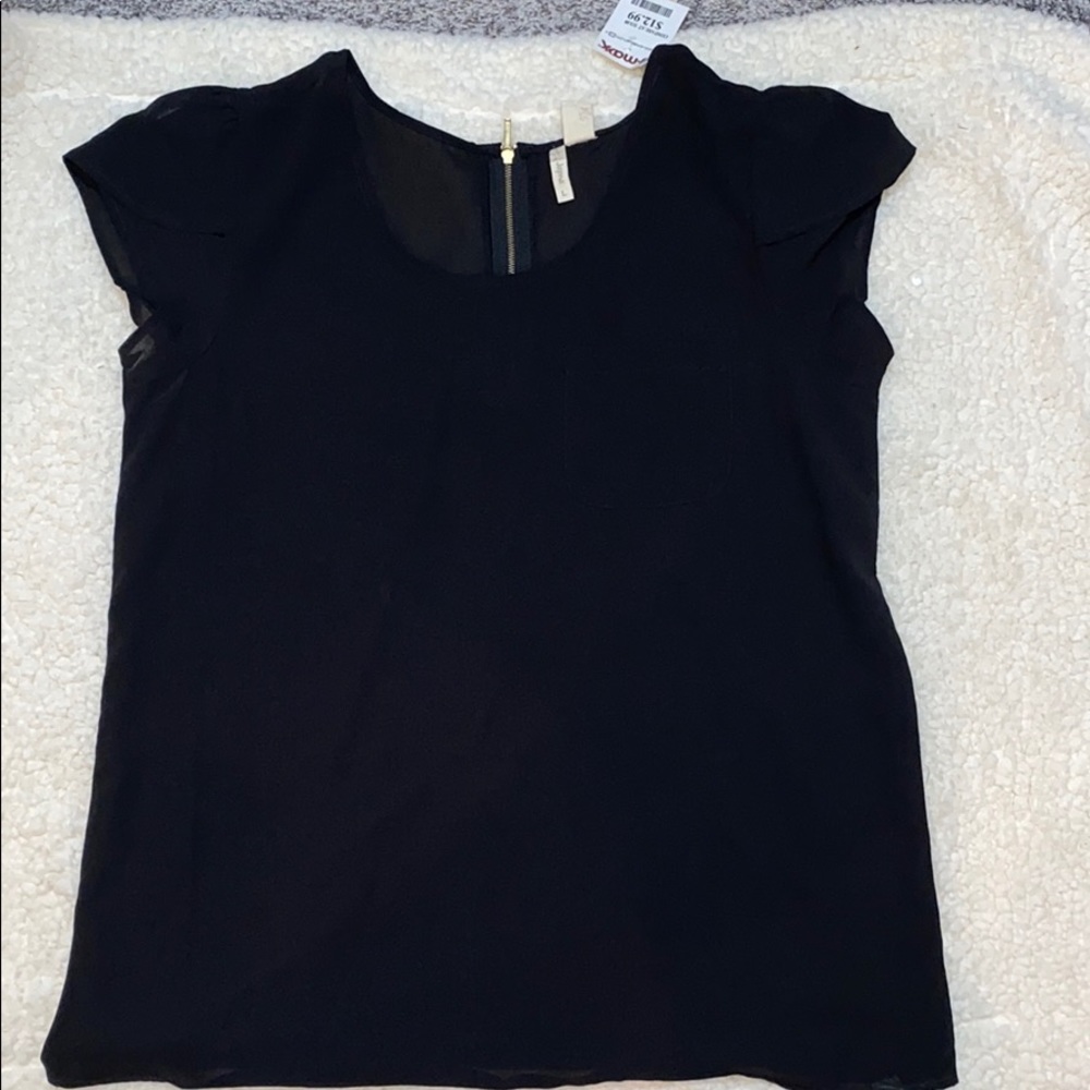 NWT Black Cap Sleeved top.